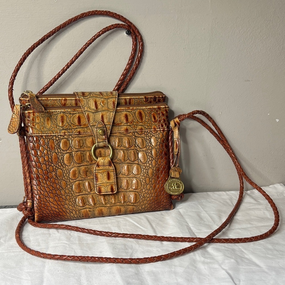 Brahmin Vida Croc Embossed Crossbody Wallet Bag in Pecan Melbourne